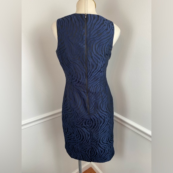 BANANA REPUBLIC Blue Black Sleeveless Career Sheath Dress | Size 4 - Picture 4 of 10